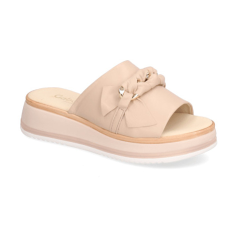 Hladká koža šľapky Gabor