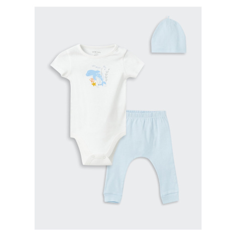 LC Waikiki Crew Neck Printed Baby Boy Snap-Faced Body Pants and Beret 3-Piece Set