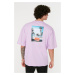 Trendyol Lilac Pánske oversize/wide cut crew tričko s krátkym rukávom s fotografickou potlačou. 