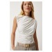 Happiness İstanbul Women's Ecru Gathered Sleeveless Knitted Blouse