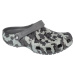 Sivé maskáčové chlapčenské nazuváky Crocs Classic Spray Camo Kids Clog 207594-097