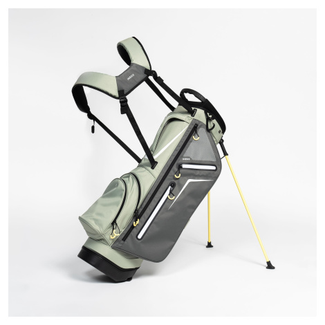 Zelené golfové vybavenie
