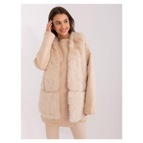 Beige fur vest with lining