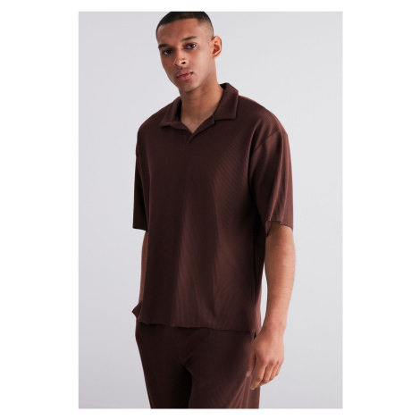 Trendyol Limited Edition Large Size Brown Oversize Textured Ottoman Polo Collar T-Shirt