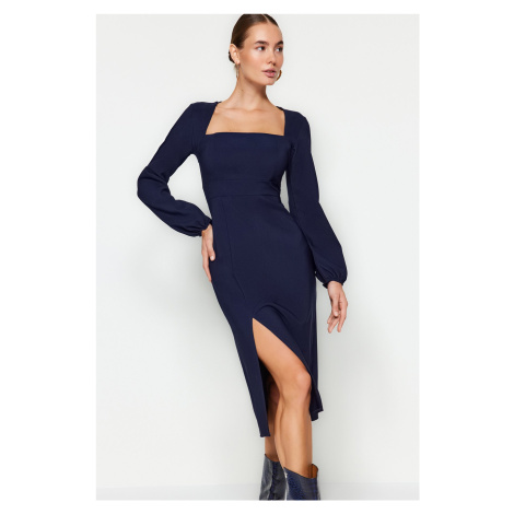 Trendyol Navy Blue Slit štvorcový výstrih tkané šaty