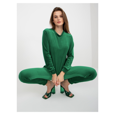 Green velour set with trousers by Brenda RUE PARIS