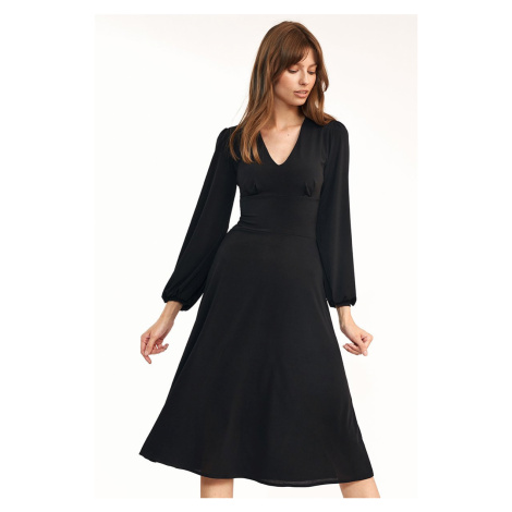 Čierne áčkové šaty s výstrihom S194 Nife