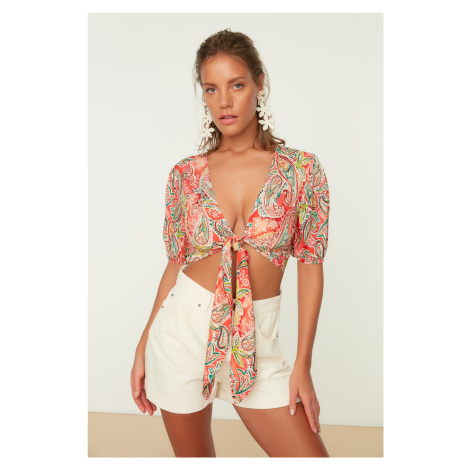 Trendyol Paisley Patterned Viscose Beach Blouse with Crop Tie Detail