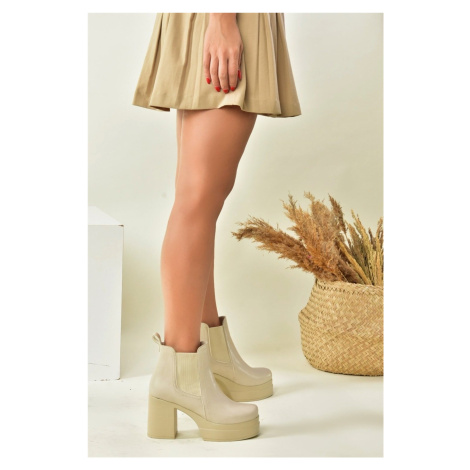 Fox Shoes Beige Women's Boots with a Thick Sole