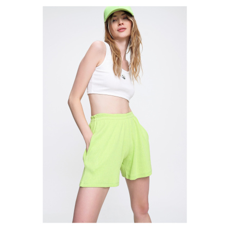 Trend Alaçatı Stili Women's Peanut Green Cotton Bermuda Shorts