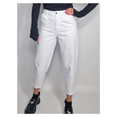 Biele džínsy ADORO