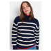 Trendyol Navy Blue široký vzor pruhovaný pletený sveter