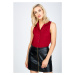 Women's pleated sleeveless shirt - burgundy
