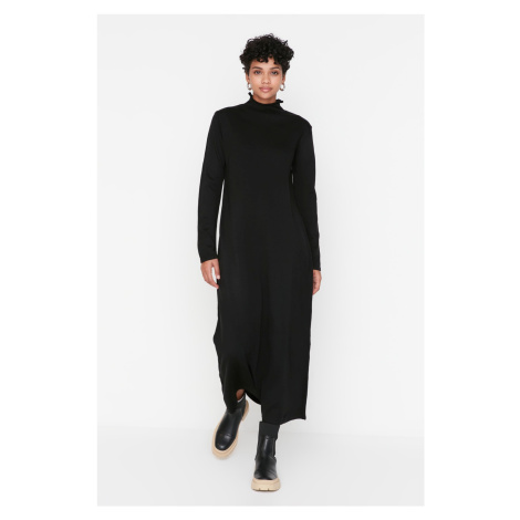 Trendyol Čierne rolákové svetrové šaty