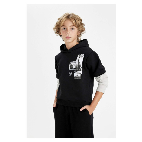 DEFACTO Boy Regular Fit Hooded Sweatshirt