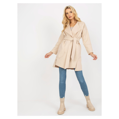 Svetlobéžový kabát s opaskom -TW-PL-BE-M125.21-light beige