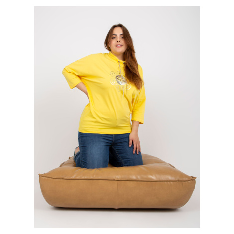 Yellow blouse oversized for everyday wear with 3/4 sleeves