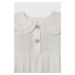 Detské bavlnené šaty Jamiks biela farba, midi, áčkový strih
