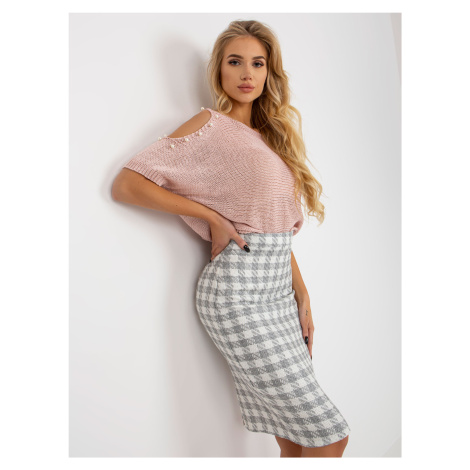 Grey-white plaid skirt from tweed pencil