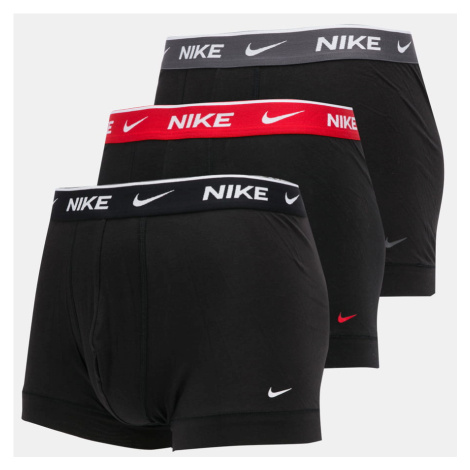 Nike Trunk 3Pack čierne / červené / tmavošedé