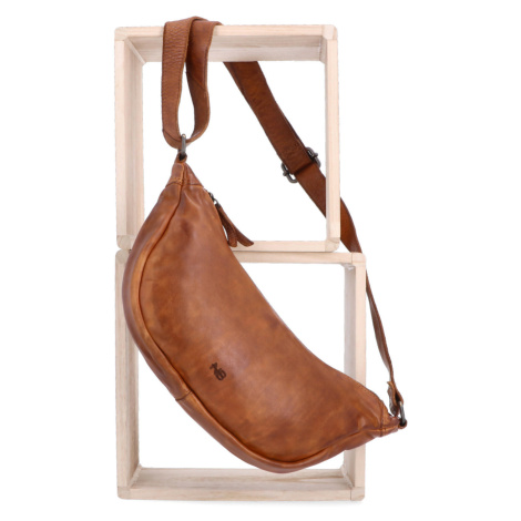 Kožená kabelka typu moonbag