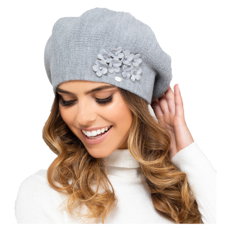 Dámske pokrývky hlavy Kamea