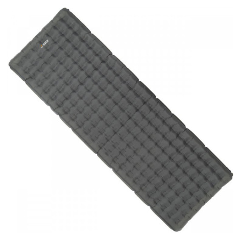 Sivé karimatky a matrace