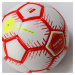 Futsalová lopta veľkosť 4 (obvod 63 cm) červeno-biela