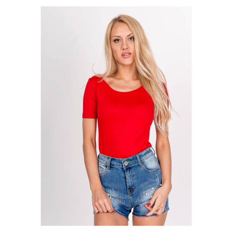 Monochrome women's T-shirt with a neckline on the back - red