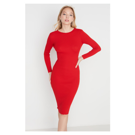 Trendyol Red Back detailný sveter večerné šaty