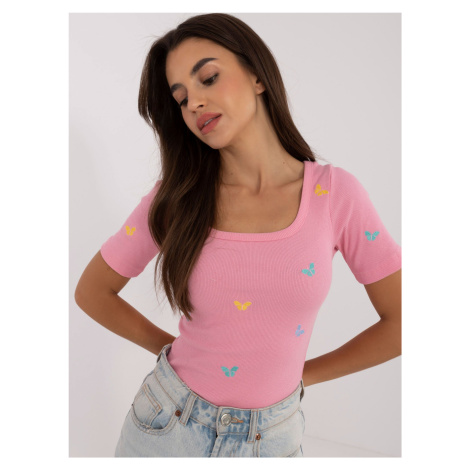 Pink fitted women's blouse