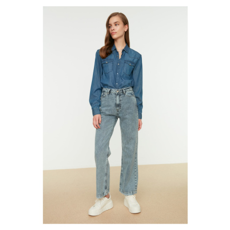 Trendyol svetlomodré džínsy so 100% bavlnou s vysokým pásom a zapínaním na gombíky