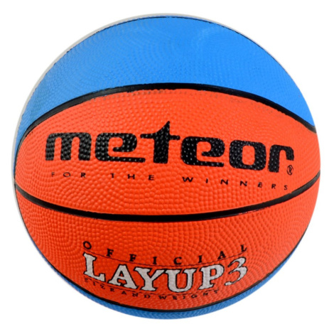 červené basketbalové vybavenie