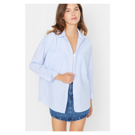 Trendyol modré pruhované vrecko detailná oversize / crosssuit tkané tričko