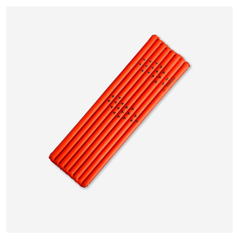 Nafukovací matrac na treking MT500 Air Isolant L 180 × 52 cm pre 1 osobu červený FORCLAZ