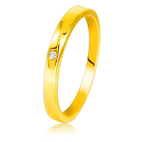 Diamantový prsteň zo žltého 585 zlata - jemne skosené ramená, číry briliant - Veľkosť: 58 mm
