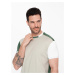 Ombre Men's t-shirt with elastane with colored sleeves - green