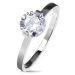 Oceľový zásnubný prsteň striebornej farby, okrúhly číry zirkón, lesklé ramená - Veľkosť: 63 mm