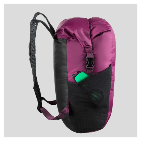 Skladný a nepremokavý cestovný batoh Travel 20 litrov fialový FORCLAZ