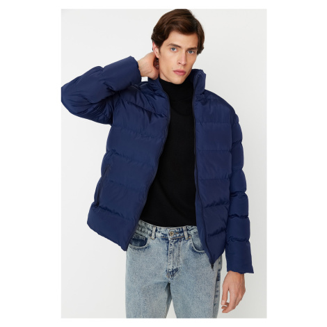Zimná bunda pre mužov Trendyol, námornícka modrá, pravidelný strih, odolná voči vetru