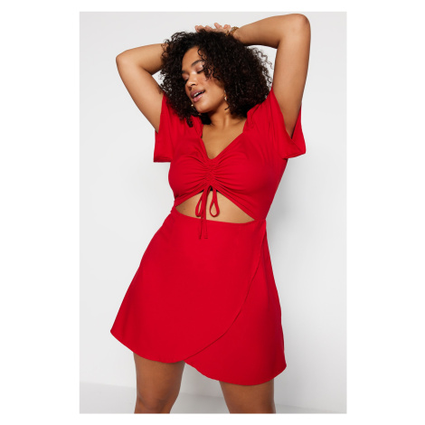 Trendyol Curve Červené tkané Smatking A Vystrihnuté detailné šaty