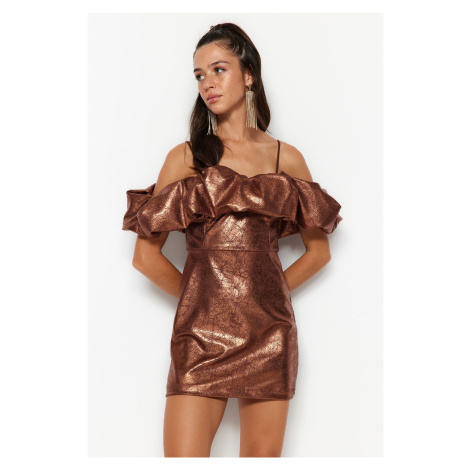 Trendyol bronzové vypasované pletené textúrované elegantné večerné šaty