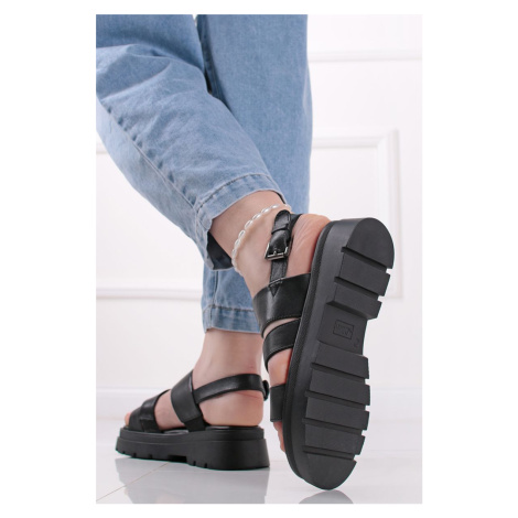 Čierne kožené sandále 5-28200 s.Oliver