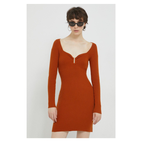 Šaty Abercrombie & Fitch hnedá farba, mini, priliehavé