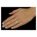 Snubný strieborný prsteň PRESLEY v prevedení so zirkónmi pre ženy