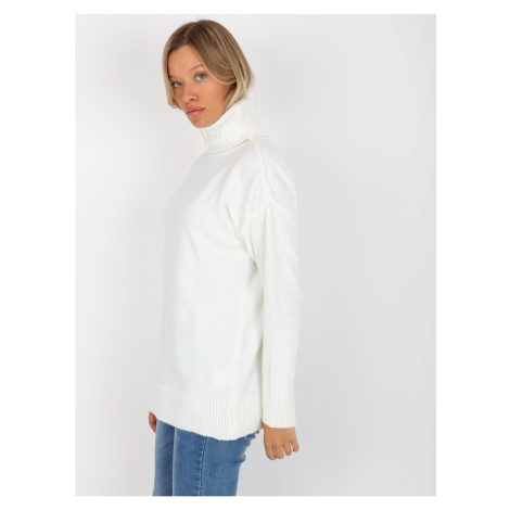 White plain turtleneck sweater in a loose cut RUE PARIS