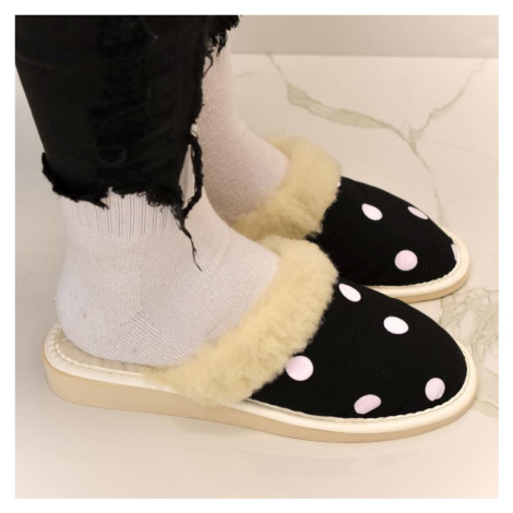 Dámske čierne papuče CROPS John-C