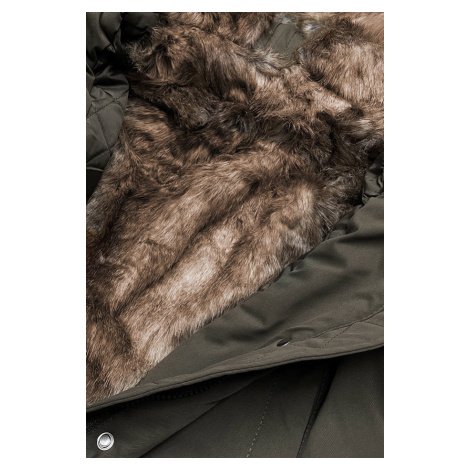 Prešívaná dámska zimná bunda v khaki farbe s kožušinou (M-137)
