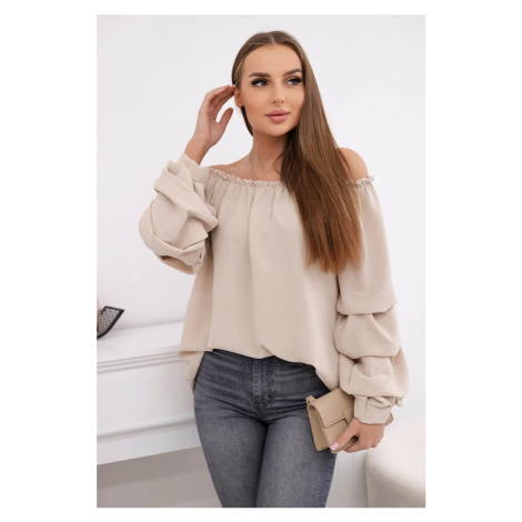 Spanish blouse with decorative sleeves beige