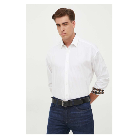 Bavlnená košeľa BOSS pánska, biela farba, voľný strih, s klasickým golierom Hugo Boss